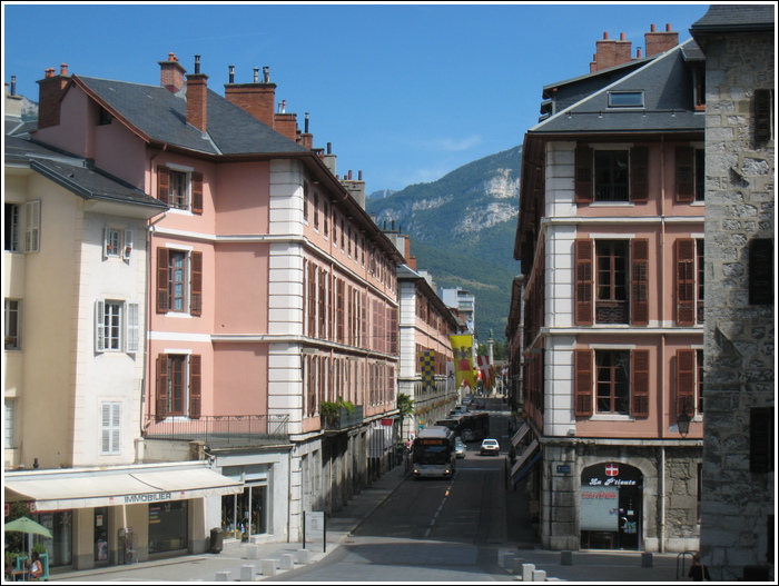 http://thbz.org/images/france/73-Savoie/IMG_6844-700.jpg